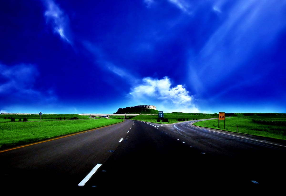 Ciel, route, nuages, nature, asphalte / image pour fond d'écran 1600x1100