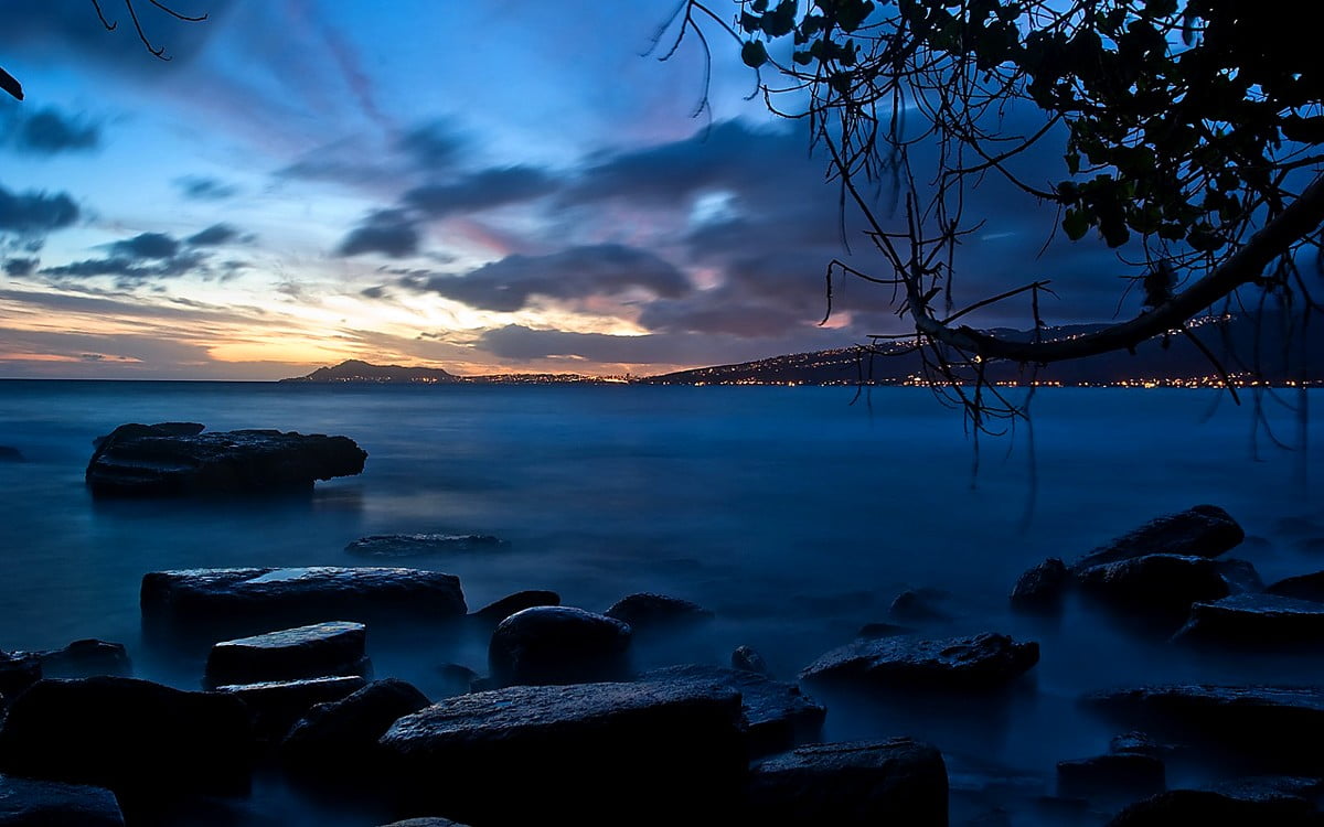 Sunset over lake / free HD background image (1600x1000)
