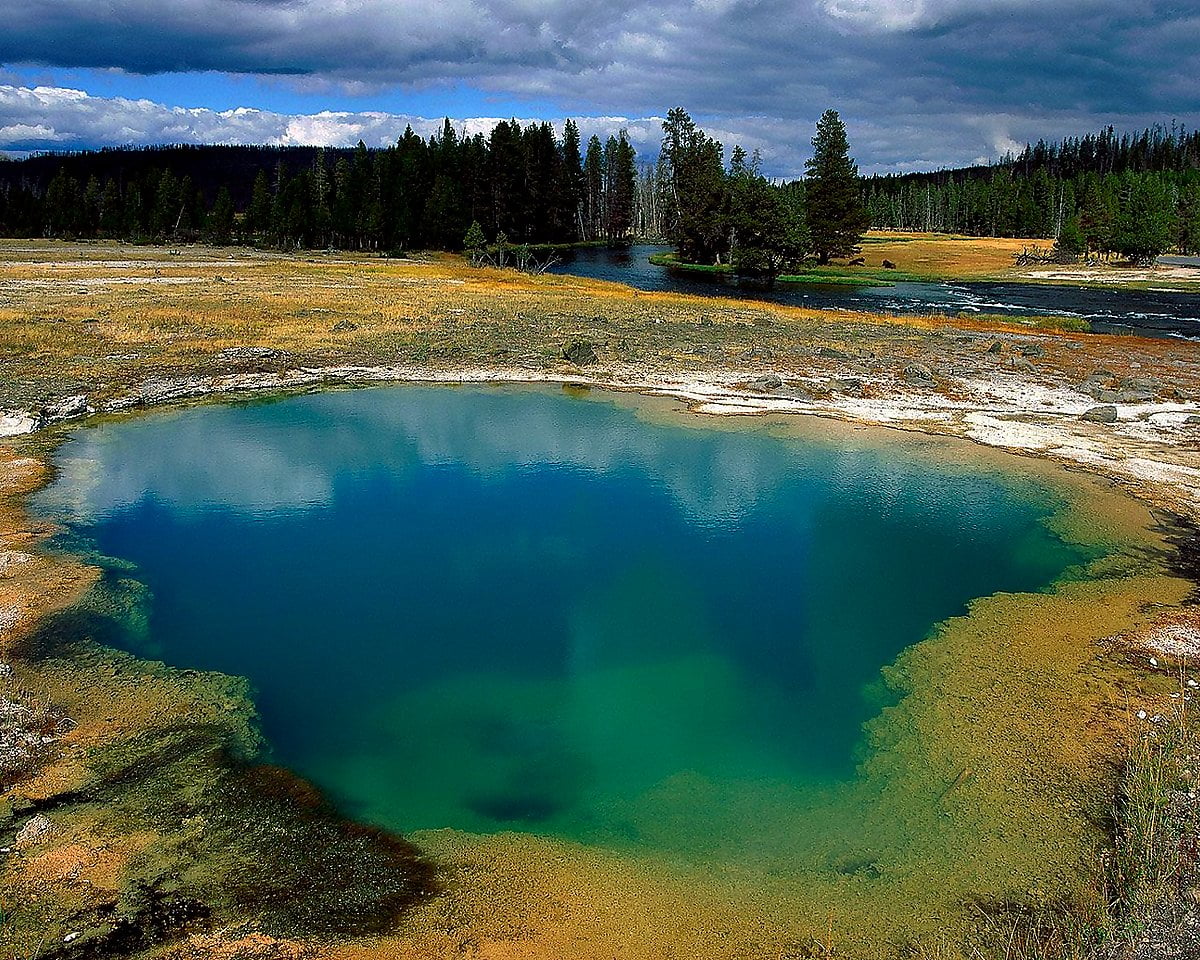 Lake, Yellowstone National Park, Wyoming wallpaper | TOP Free Download  backgrounds