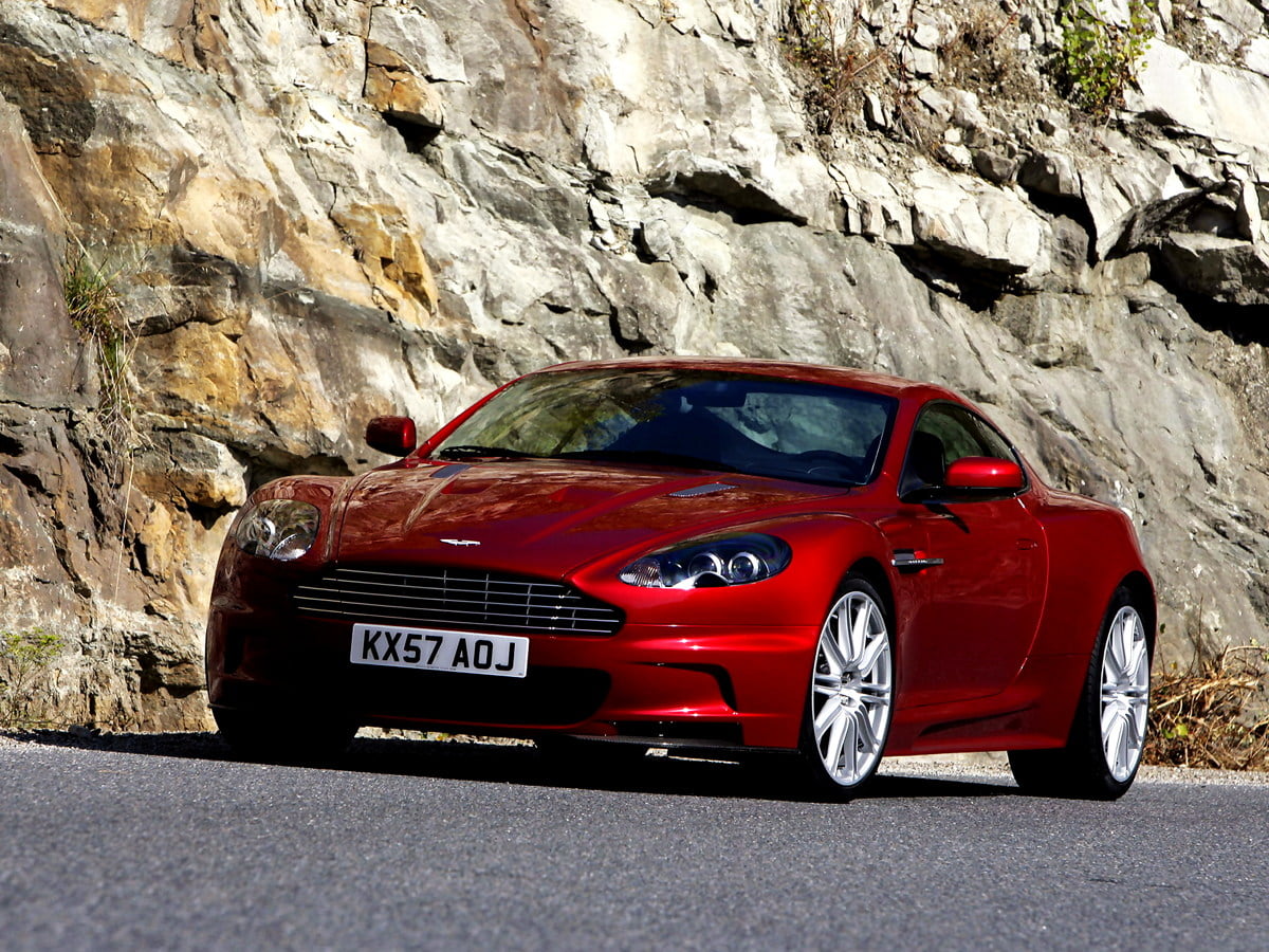 Red Aston Martin - free wallpapers 1920x1440