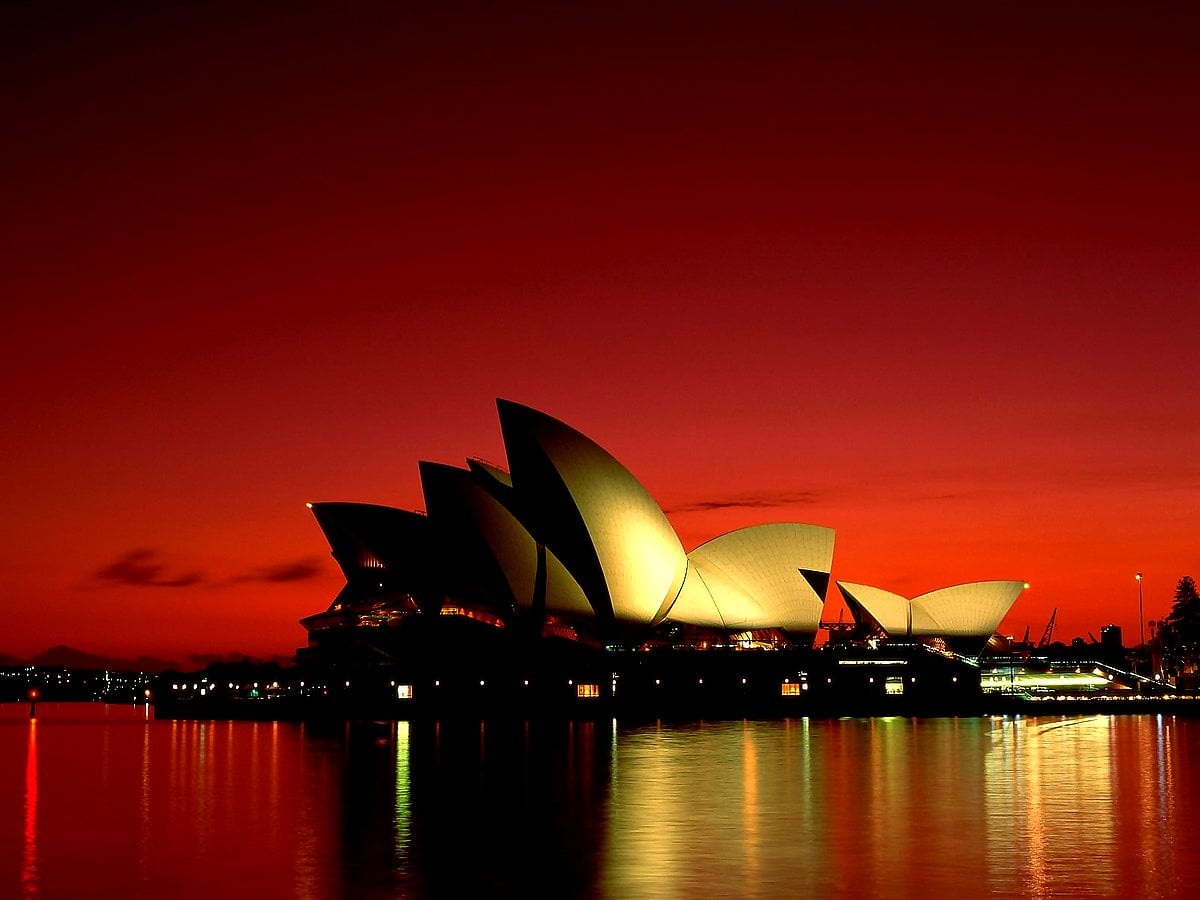Coucher de soleil sur le lac et l'opéra de Sydney (Australie) / image pour fond d'écran 1600x1200