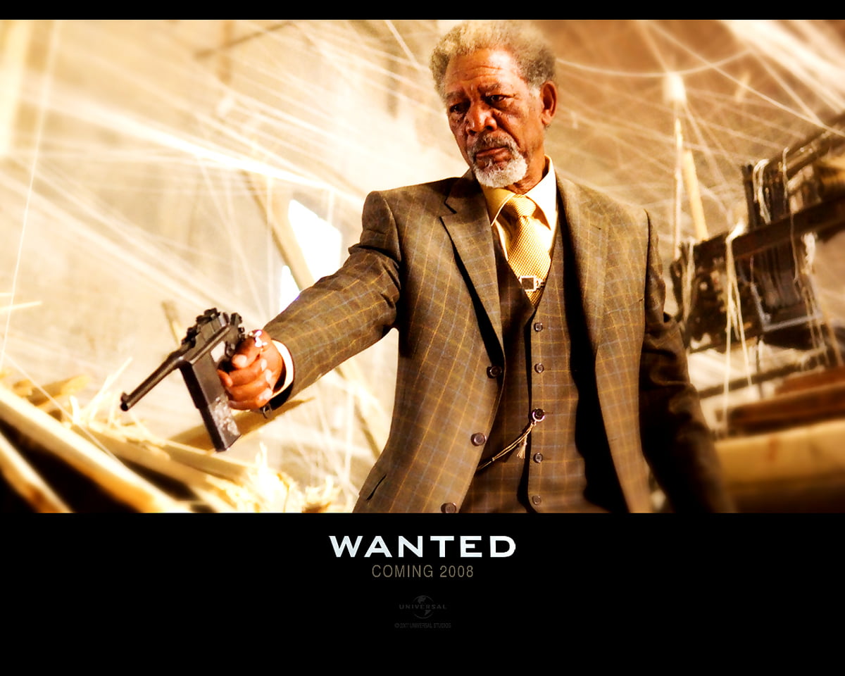 Morgan Freeman portant costume et cravate (scène du film "Wanted : Choisis ton destin") - gratuit fond d'écran