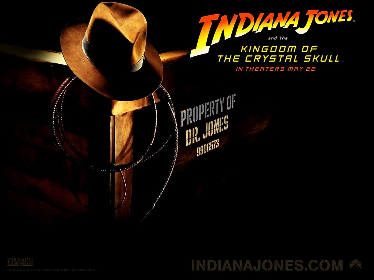 Black background (scene from film "Indiana Jones") / free wallpaper