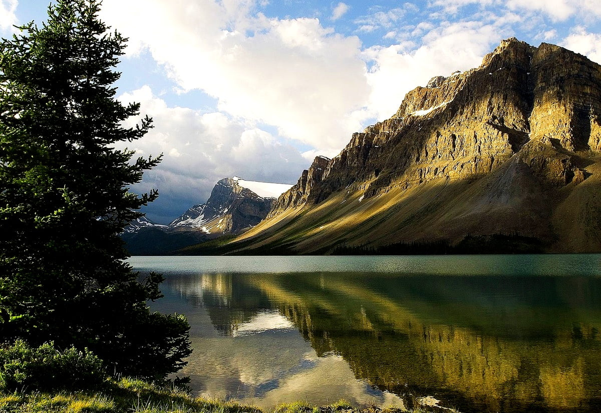 Lake and mountain (Banff National Park, Alberta, Canada) / HD screen wallpaper