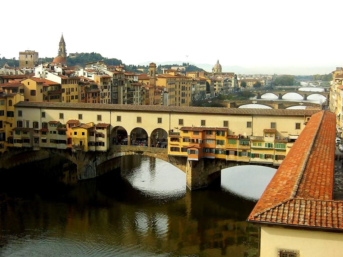 Ponte Vecchio sur rivière (Florence, Italie) - gratuit photo pour fond d'écran 1024x768